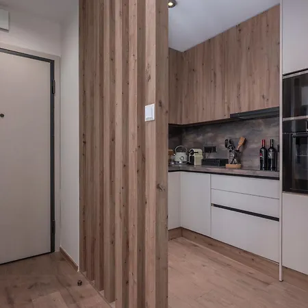 Deluxe Vista Castello Apartment *